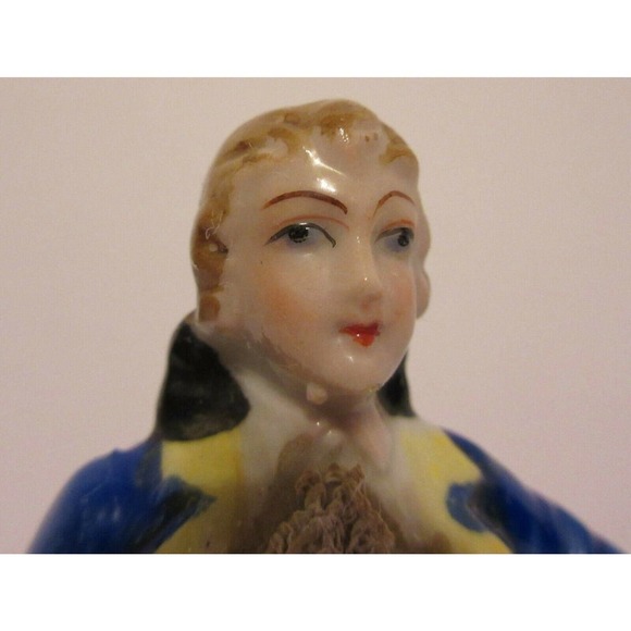 Vintage Colonial Man Porcelain Figure Lace Cuffs and Neck Tie Hand Painted Made - Picture 12 of 12